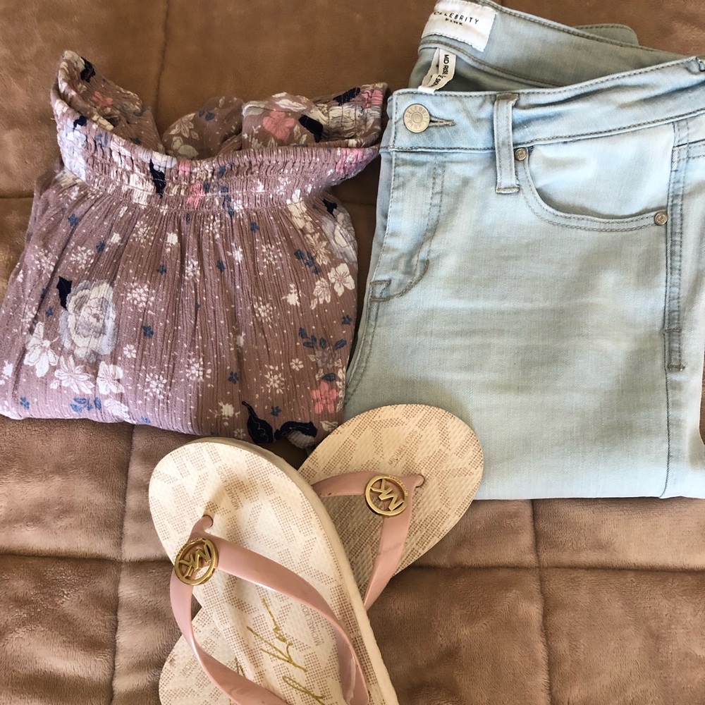 Celebrity Pink light denim jeans 7/28